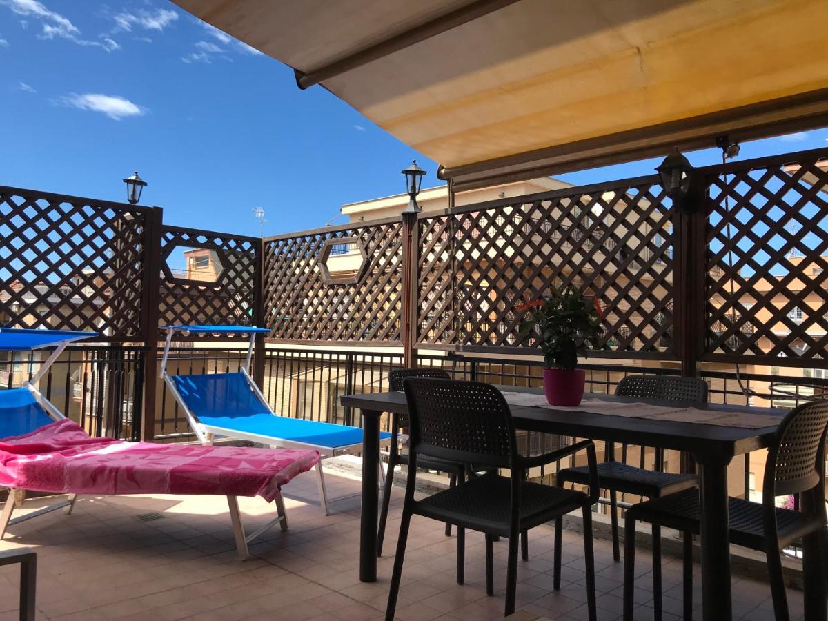 Appartamento Attico Via Capo Soprano Lido di Ostia Esterno foto