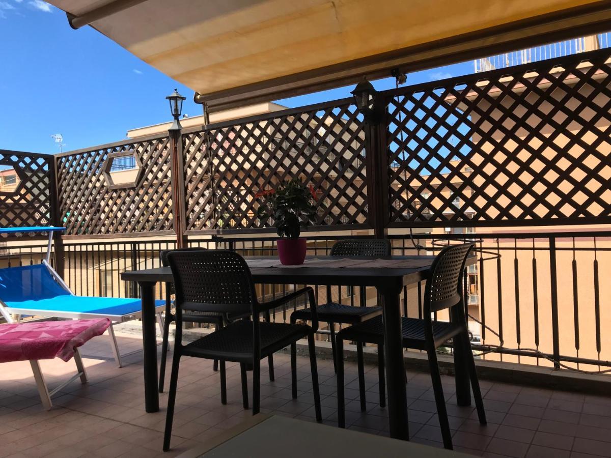 Appartamento Attico Via Capo Soprano Lido di Ostia Esterno foto